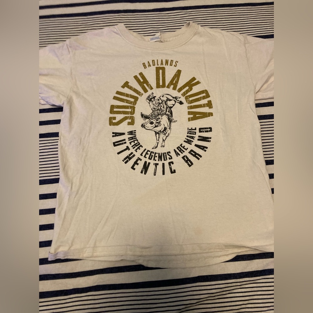 Boys South Dakota badlands Graphic T-Shirt size 8